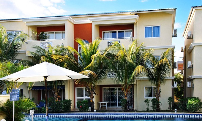 Flic-en-Flac Apartment | Flic En Flac, tastefully furnished 2 bedroom Apartment, Close To Beach