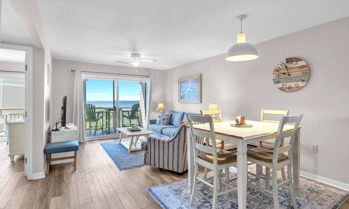 Caswell Beach Condo | Flip Flop Fantasy: Cozy 2 Bed/2 Bath Condo with Ocean Views