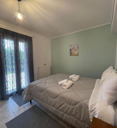 Mesolongi Apartment | Flo's Apartments