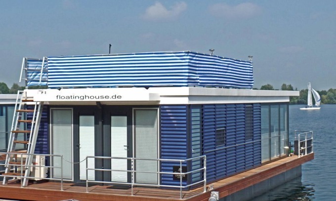 Vynen House | Floating 44 Komfortable Hausboote bei Xanten mit Tollem Seeblick