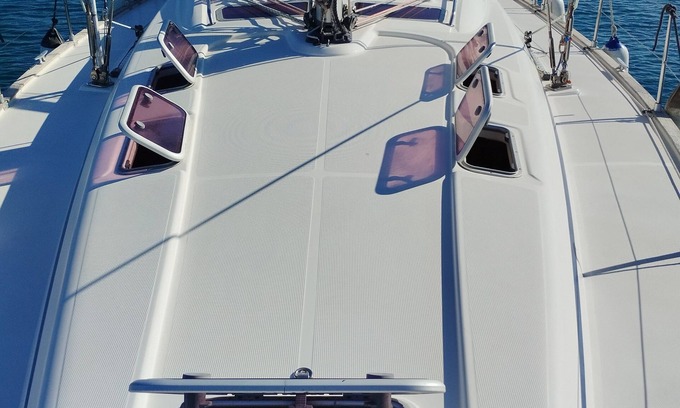 Pula Boat Rental | Floating boat and breakfast on the sea in Pula for a vacation out of the ordinary