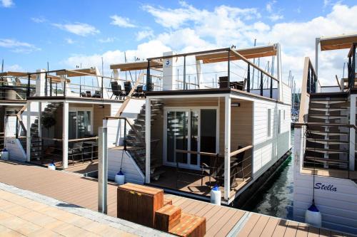 Piran House | Floating House Sea Queen