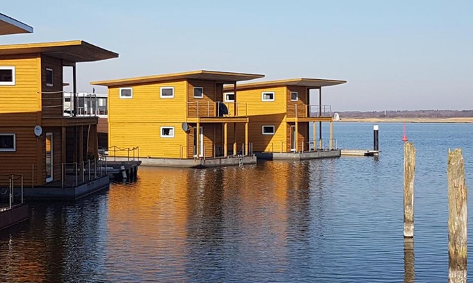 Ostvorpommern House | FLOATING HOUSES - "schwimmende Ferienhäuser" - Haus 1