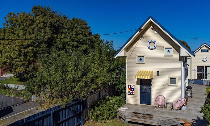Low Head Cottage | Flood Tide Cottage One