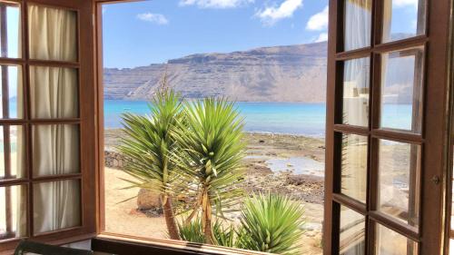 Caleta de Sebo House | Flor de Cactus, La Graciosa