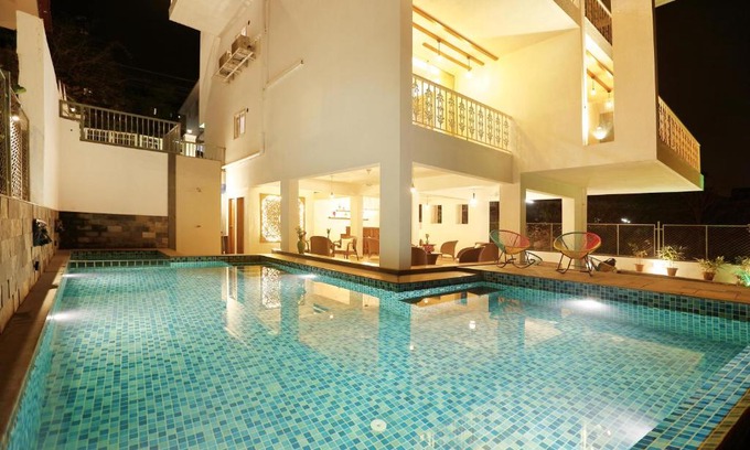 Penha de Franรงa Villa | Flora Sangolda - Luxury Villa for Groups