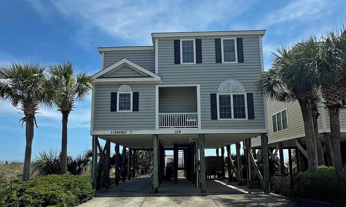 Surfside Beach House | Floramay II - Oceanfront in Surfside Beach