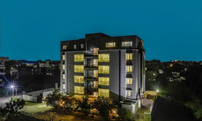 Iyyappanthangal Hotel | Floressa Randa Business Hotel