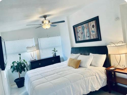 Pompano Beach Apartment | Florida Charm