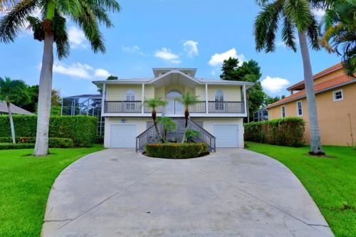 Marco Island House | Florida-style home with pool and steps to beach