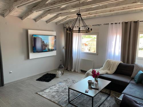 Florina Apartment | Florina Sky Loft