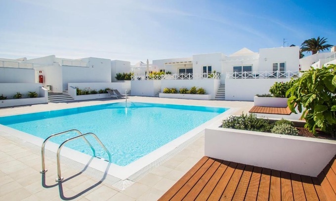 Playa del Cable Apartment | Flower Beach Suite 15