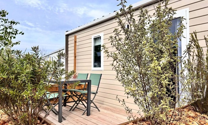 Plobannalec-Lesconil House | Flower Camping La Grande Plage * - Mobile home Comfort 27m2 2ch (2024) 4 people