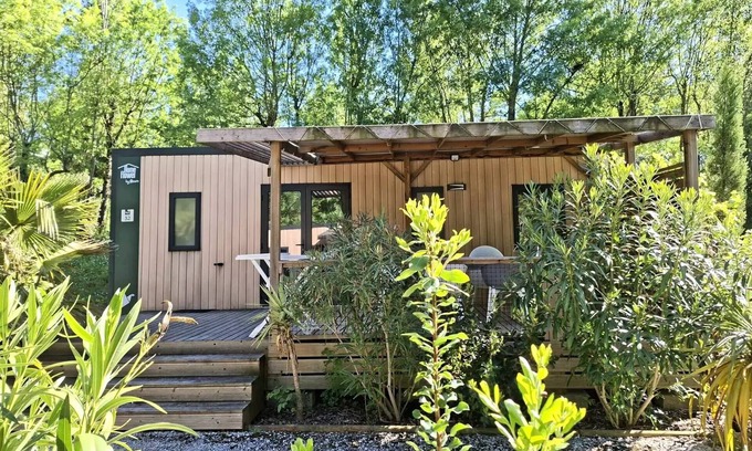 Montgeard House | Flower Camping Du Lac De Thésauque * - Home Flower Premium 32m2 3 bedrooms + Terrace + LV + TV + air conditioning 6 people