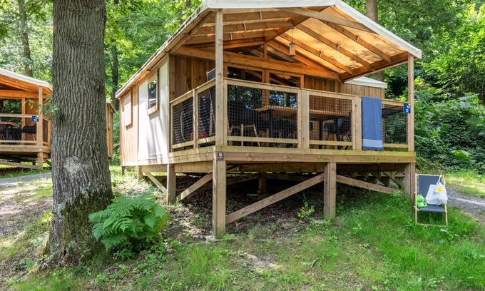 Yport House | Flower Camping La Chênaie * - Premium Cosyflower on stilt 38m2 - 2 bedrooms + TV + bed linen + covered terrace 11m2 4 people