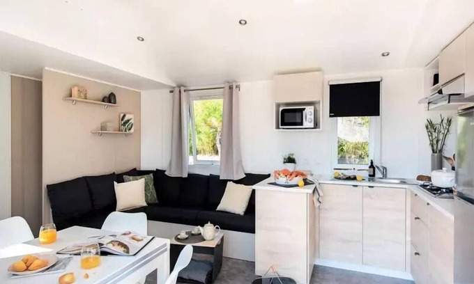 Millau House | Flower Camping Saint Lambert * - Mobile home Premium 36m2 2 bedrooms - Covered terrace + TV + LV + Plancha 6 people