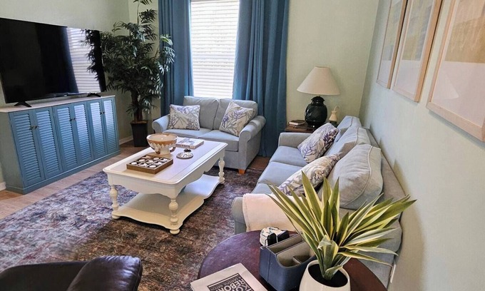 Scottsmoor House | Fly the Coop, Country living in my guesthouse