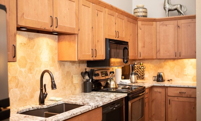 Keystone Condo | Flying Dutchman, Keystone Ski Resort Gulch & Soda Springs - Keystone Ski Resort CO Condos