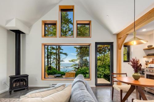 Ucluelet House | Fogged Inn