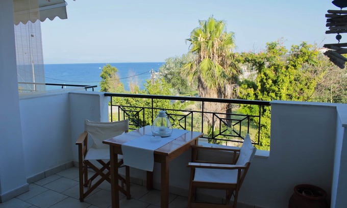 Nea Fokaia Apartment | Fokais Beach Apartment