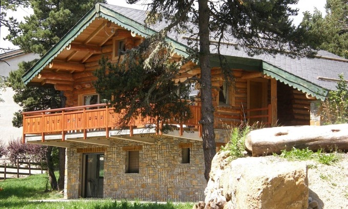Superbolquere Ski Chalet | FONT ROMEU/PYRENEES2000 CHALET CLASS 4 * STARS ON 1200 m2 MAGNIFICENT VIEW