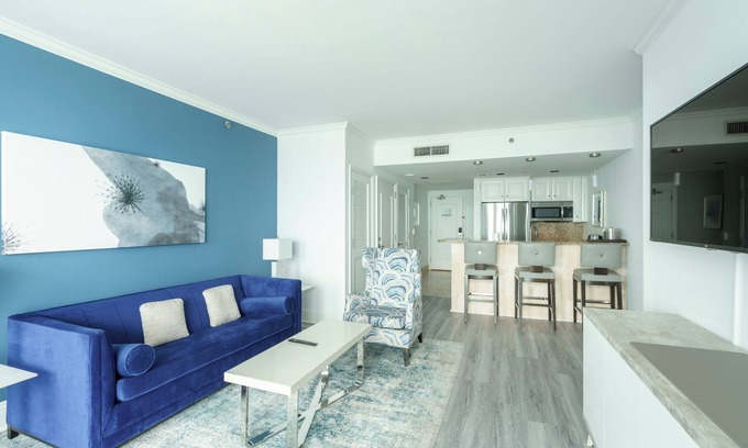 Mid Beach Apartment | FontaineBleau Hotel Oceanview 2 bedroom suite
