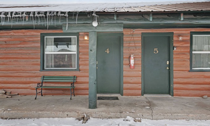 South Fork Cabin | Foothills Lodge 4 - South Fork