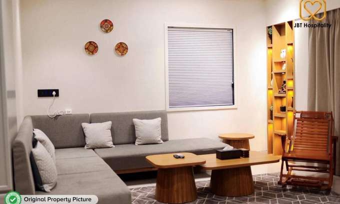 Vadodara Apartment | For NRI by NRI Penthouse-Terrace,Pizza Oven, Views