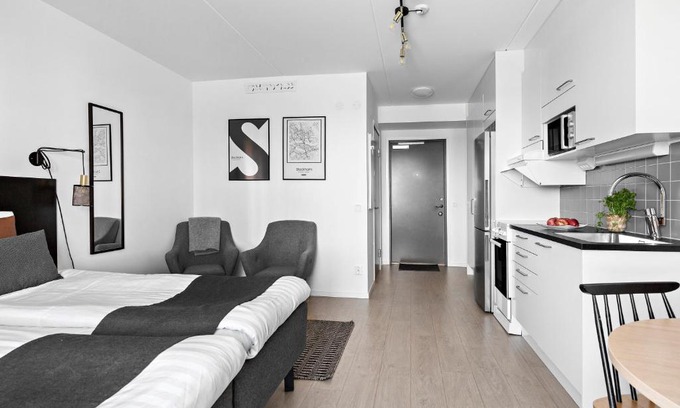 Flemingsberg Hotel | Forenom Hotels & Apartments Flemingsberg - 10min from Älvsjö