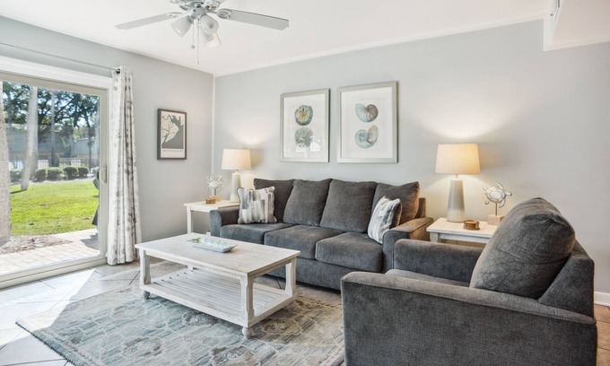 Hilton Head Island House | Forest Beach Townhome - Pet Friendly - 1 Block from the Beach