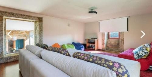 Barcelos Villa | Forest Home
