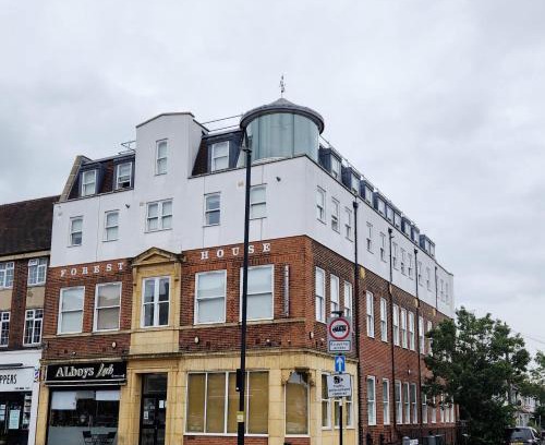 Bowes Hotel | Forest House Hotel