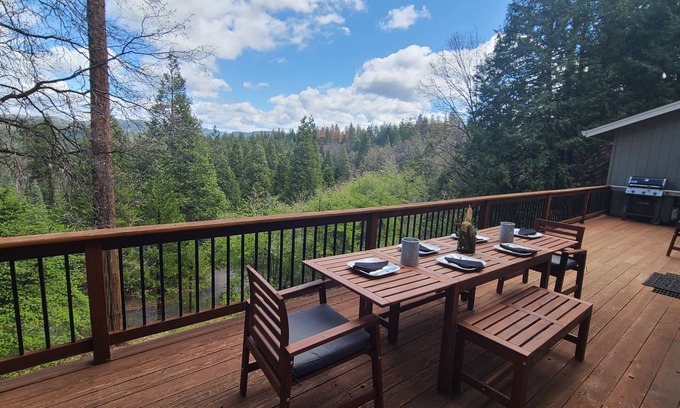 Glencoe House | Forest View! 4 Bedroom, Family/Pet-Friendly, w/AC, & Stanislaus Forest Hiking
