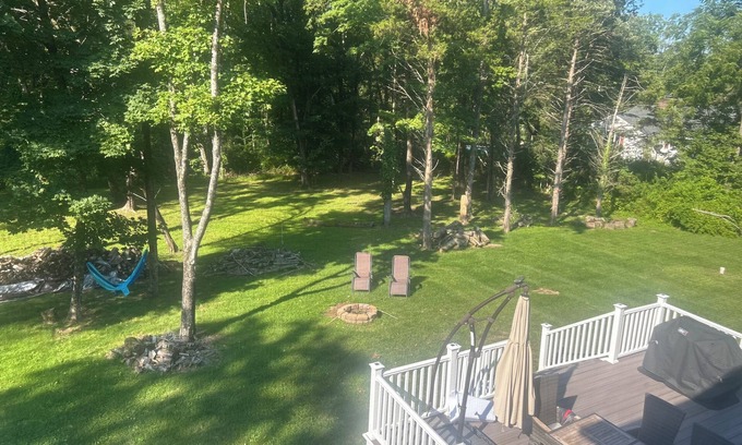Belle Mead House | Forest Wonderland Sanctuary-Private, Gourmet Kitchen, Fire-pit and Jacuzzi tub