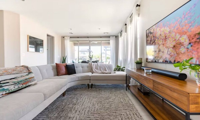 Casa Grande House | Forget your worries in this spacious and serene space.