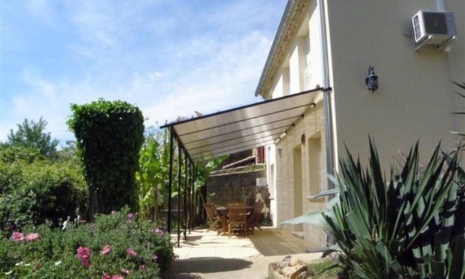 Sauveterre House | Former outbuilding renovated, quiet, in the countryside, near Avignon
