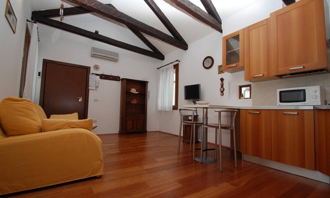 Castello Apartment | Formosa Apartment: A Wonderful Holiday in the Heart of Gorgeous Venice