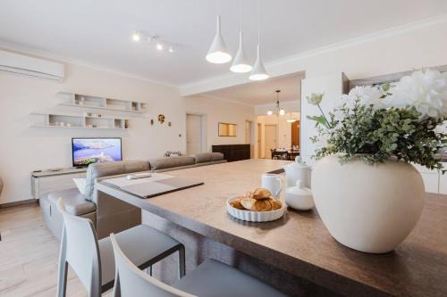 Mellieha Apartment | Forrest Hill Tranquil 3bed In Mellieha By Homely!