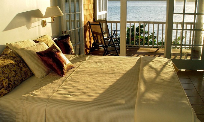 Freshwater Pond Resort | Fort Recovery Beachfront Villa and Suites Hotel 3BR