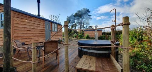 Chard House | Forton House Shepherd's Huts