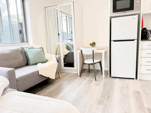 Woonona Apartment | Fortuna Laguna Coastal Studio Free Parking All INC