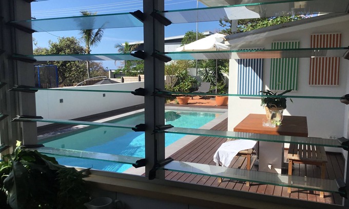 Peregian Beach House | Fortunes Beach House @ North Peregian Pet Friendly