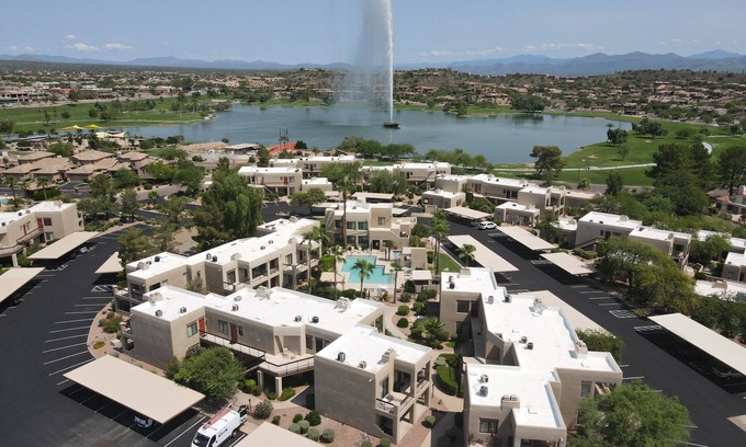 Fountain Hills Condo | Fountain Hills - Romantic Getaway - Fountain Location