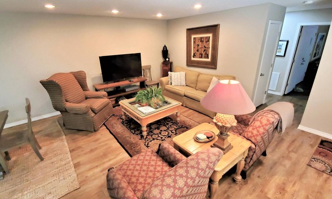 Holiday Island Condo | Four-bedroom condo with three KING BEDS, two twin beds. Three full baths.