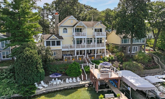 Lauderdale Lakes House | Four Gables on Green Lake- Luxury Lakefront Home w/Water Views from Every Room!