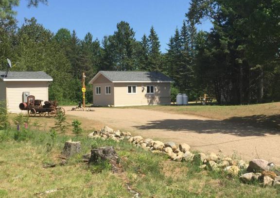 South Algonquin Cabin | Four Seasons Algonquin Cabins