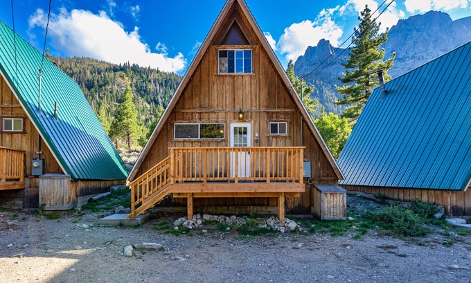 June Lake Cabin | Four Seasons Cabin 2