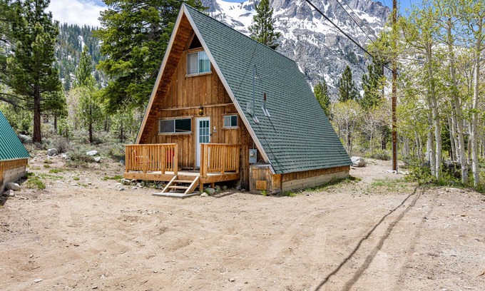 June Lake Cabin | Four Seasons Cabin 5