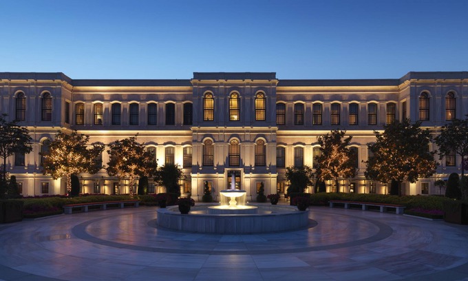 Besiktas Hotel | Four Seasons Hotel Istanbul at the Bosphorus