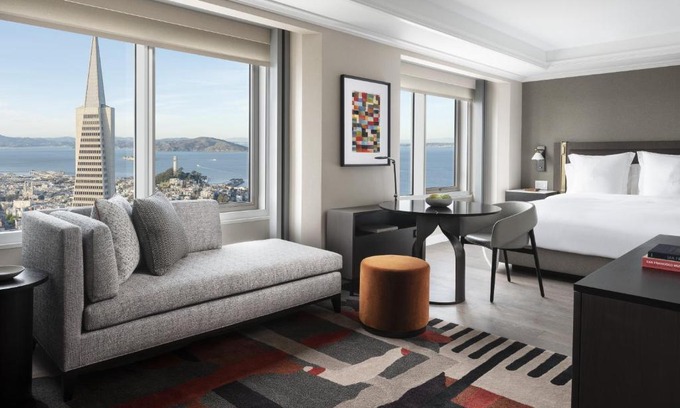 Financial District Hotel | Four Seasons Hotel San Francisco at Embarcadero
